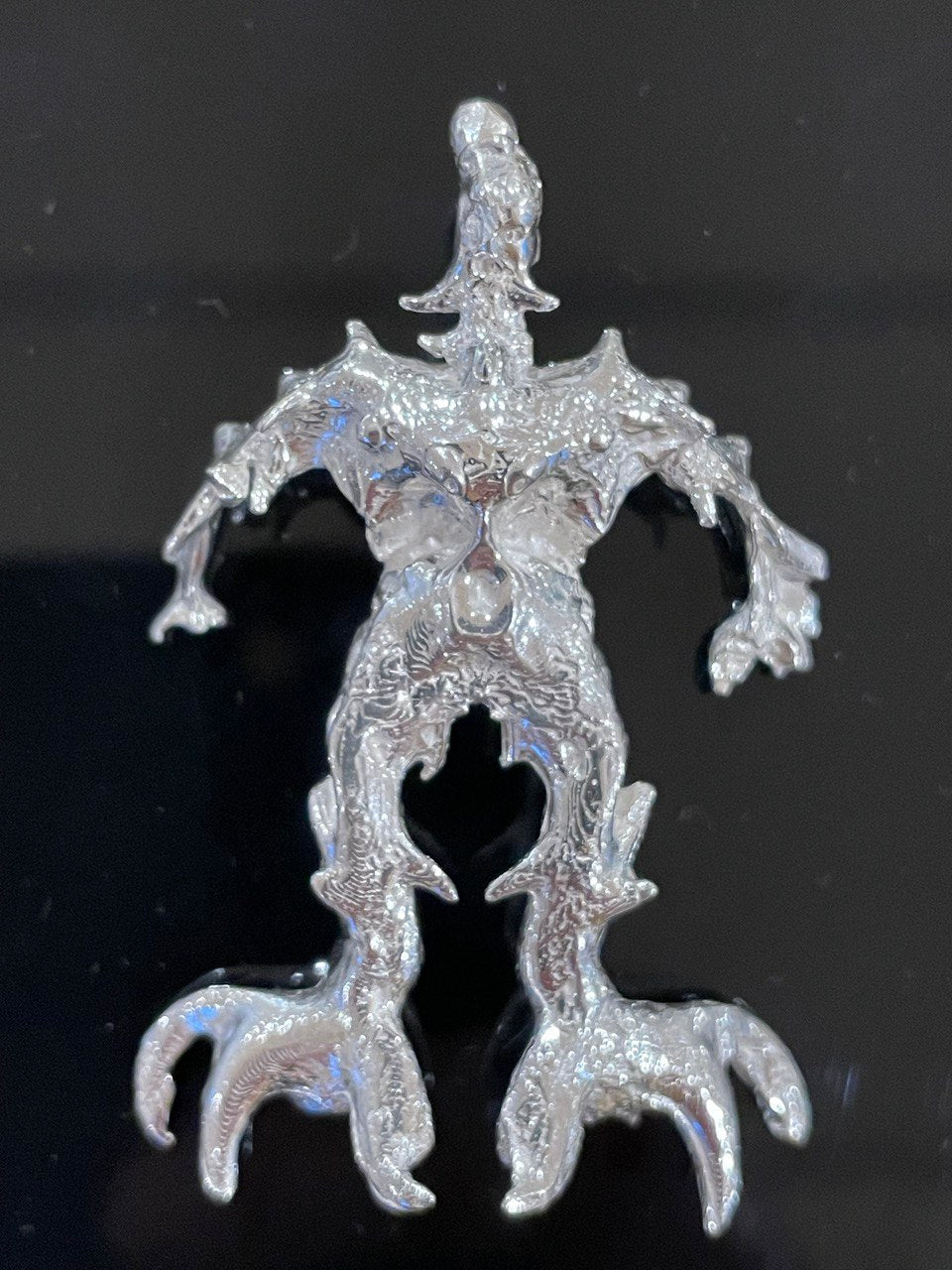 Rumour pendant (big)